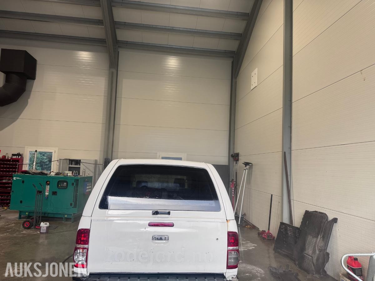 2011 Toyota HiLux 2.5-144 D 4WD, 217757km