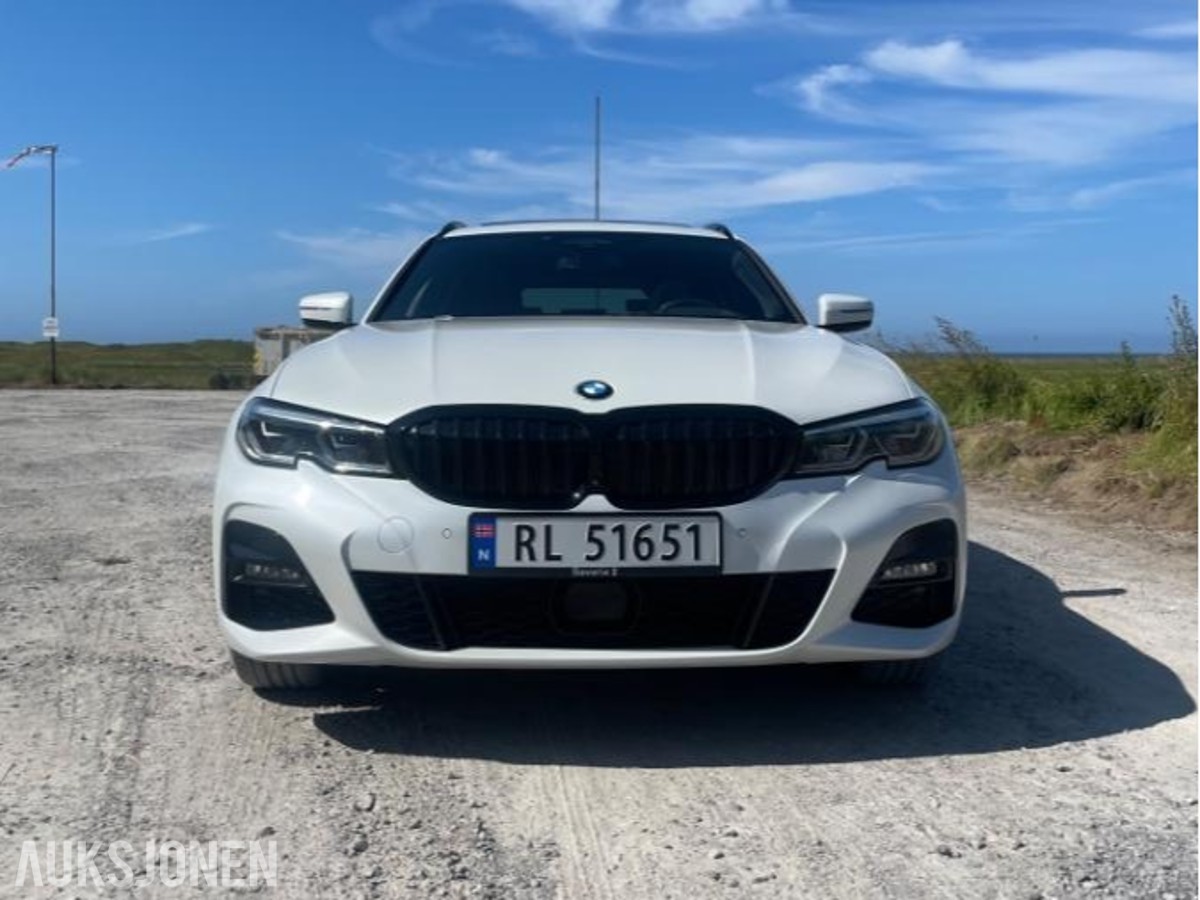 2020 BMW 330e xDrive Touring M-Sport, Adaptiv cruisekontroll, Ryggekamera, Hengerfeste