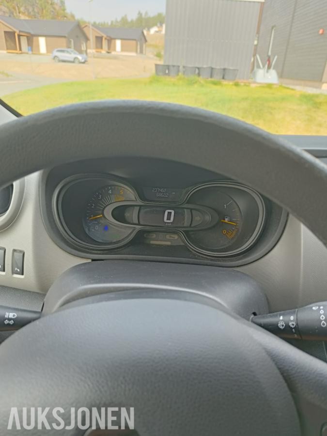2014 Renault Trafic 1.6 Diesel 120hk Cruisekontroll, Hengerfeste S+V dekk