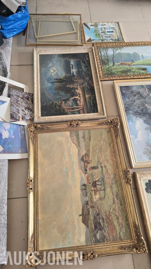 Stort samleparti med malerier, bilder og rammer – selges samlet