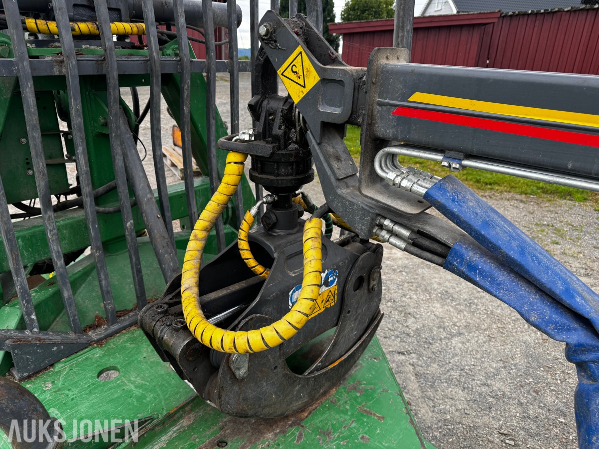 2017 Farma T10 tømmerhenger med kran