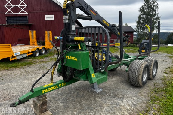 2017 Farma T10 tømmerhenger med kran
