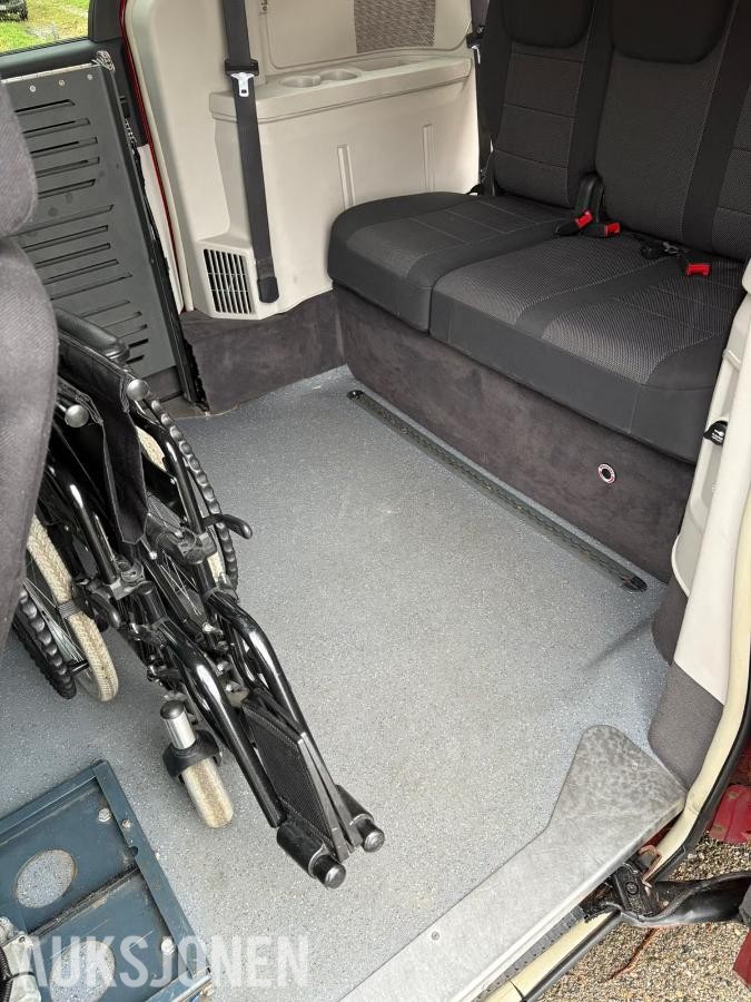2008 Chrysler Voyager 2.8 Diesel 163hk Automat, rullestolheis, Webasto