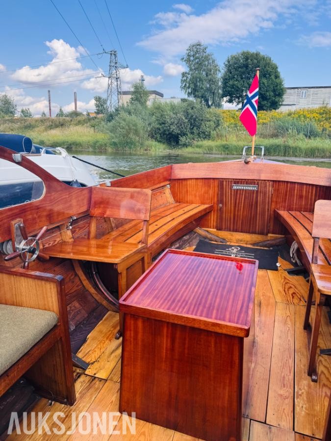 Skilsø Svege 1965 – 25 fot klassisk tresnekke