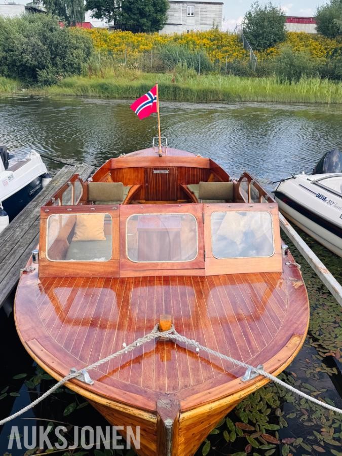 Skilsø Svege 1965 – 25 fot klassisk tresnekke