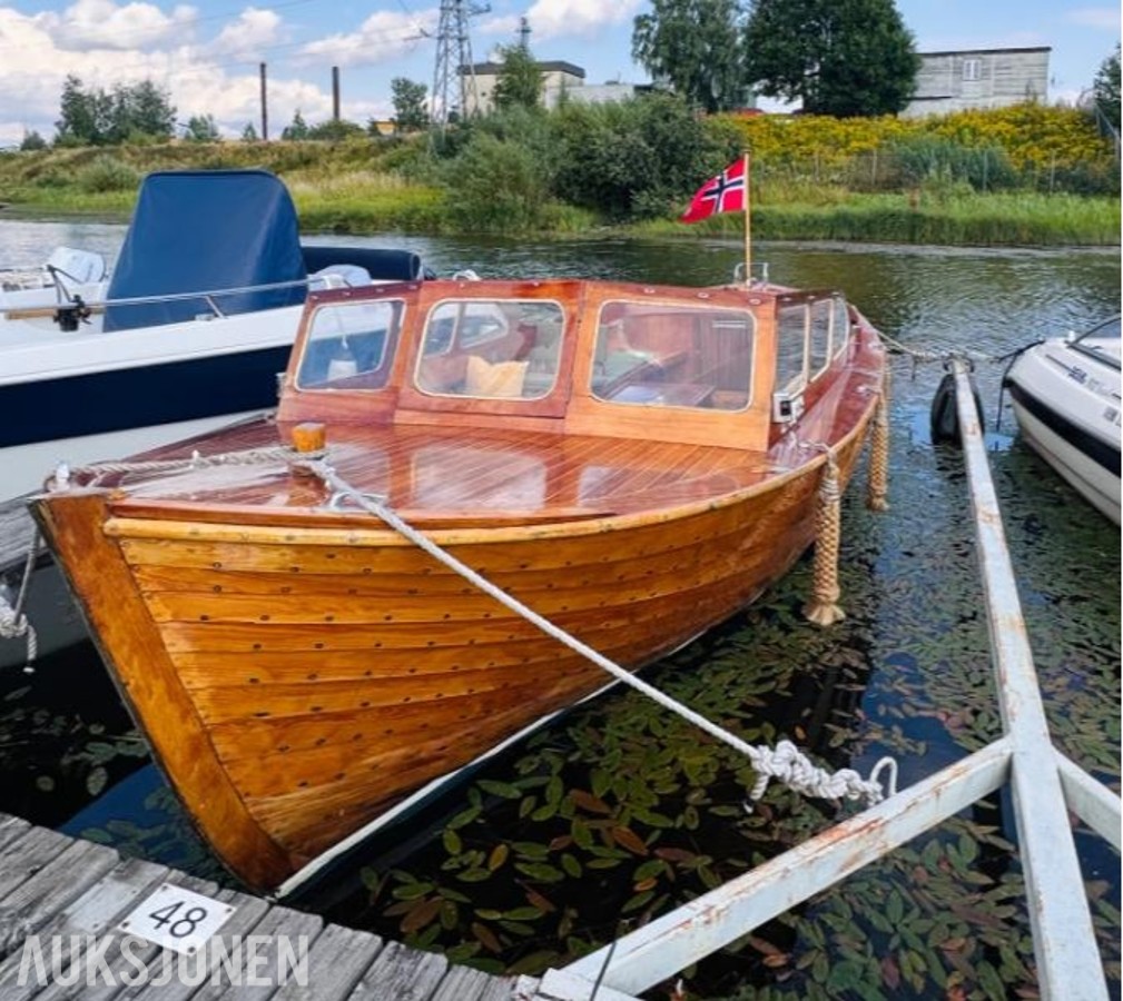 Skilsø Svege 1965 – 25 fot klassisk tresnekke