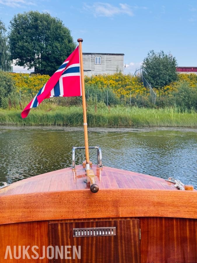 Skilsø Svege 1965 – 25 fot klassisk tresnekke