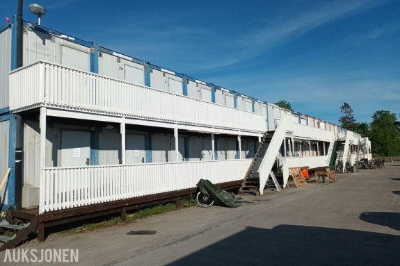 2004 20 fots Uniteam modulcontainer - Boligbrakke med dusj, kjøkken, seng og spiseplass