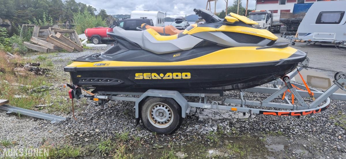Dobbel vannscooter henger med Seadoo GTX 155 is, RXT 255 IS