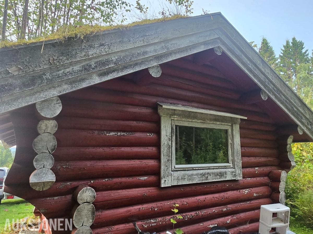 1990 Stabbur Laftet tømmer