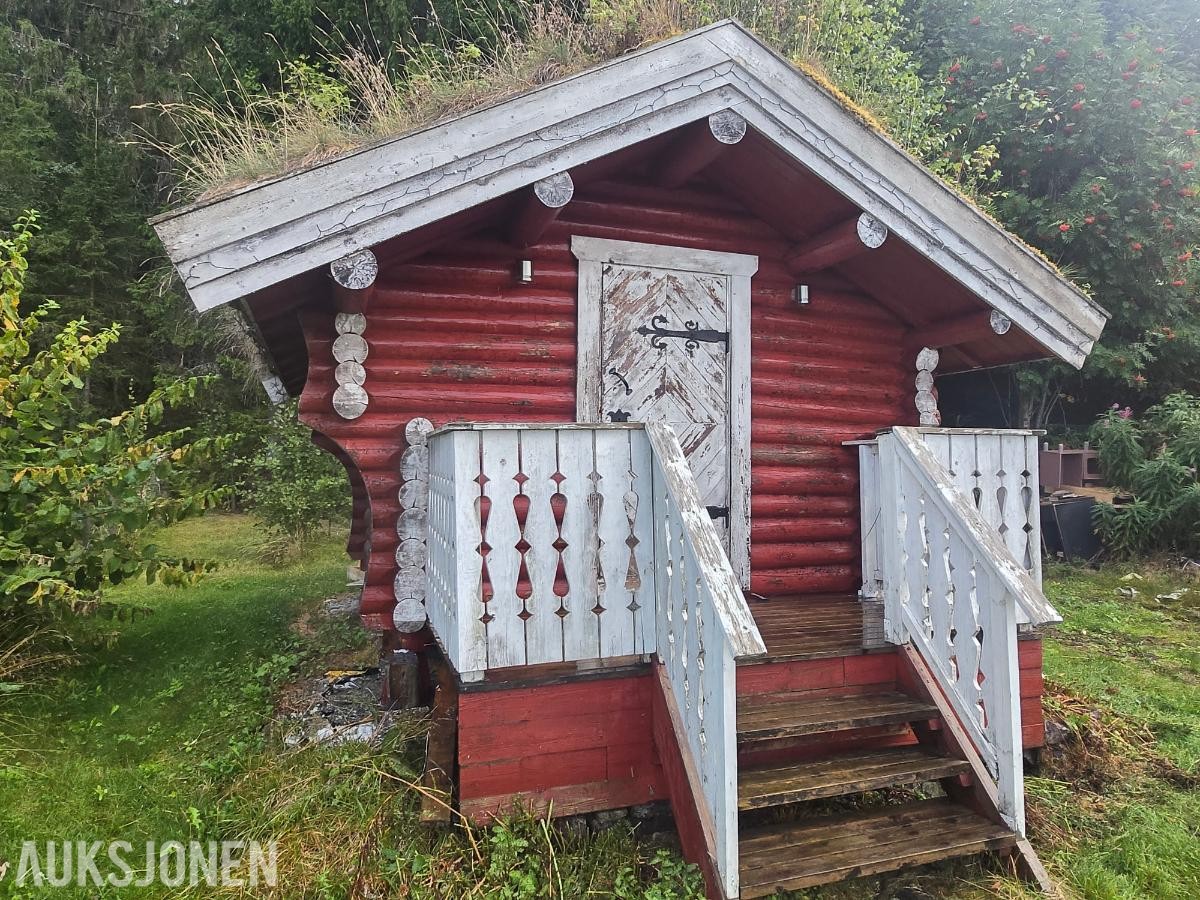 1990 Stabbur Laftet tømmer