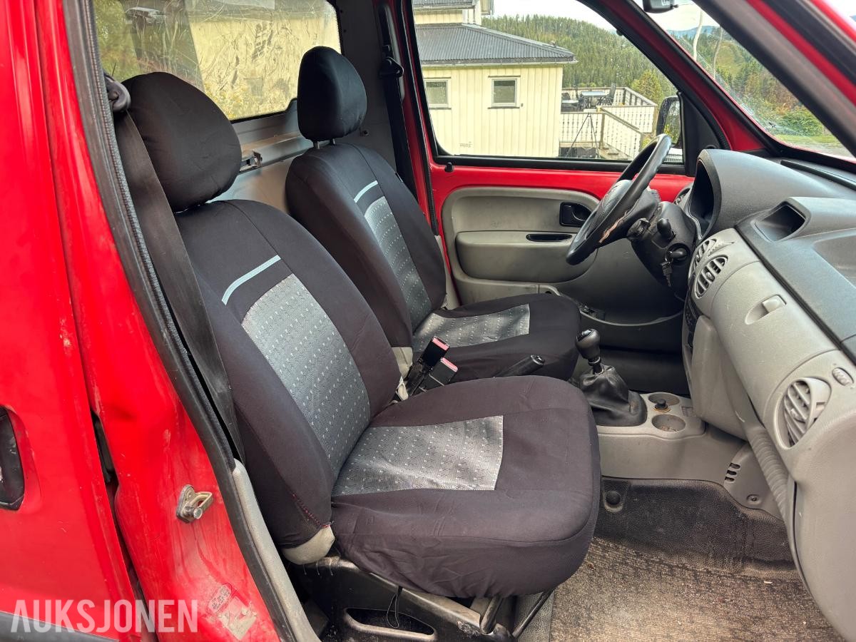 2006 Renault Kangoo 1.6 95hk 4WD hengerfeste s+v dekk 167944km