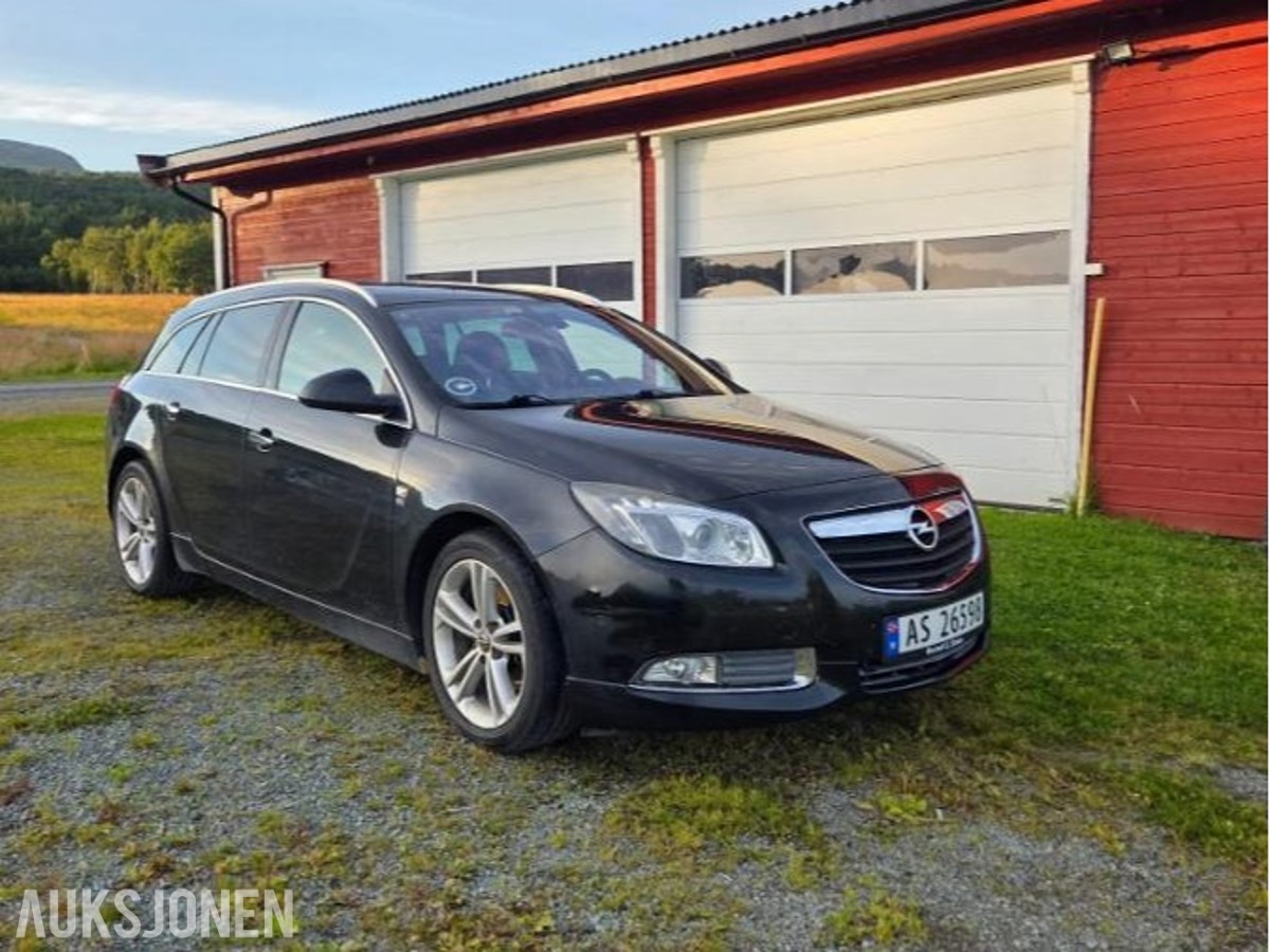 2011 Opel Insignia 2.0 Diesel 160hk AWD Cruisekontroll, Hemgerfeste