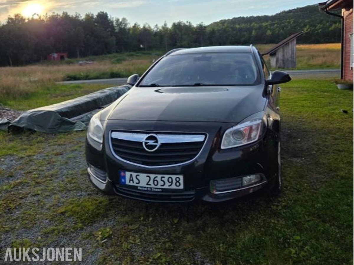 2011 Opel Insignia 2.0 Diesel 160hk AWD Cruisekontroll, Hemgerfeste
