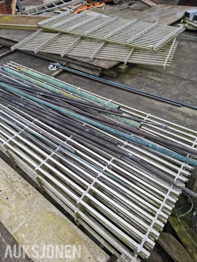 7 stk. aluminiumsrister/gjødselsrister – 900 x 2100 mm