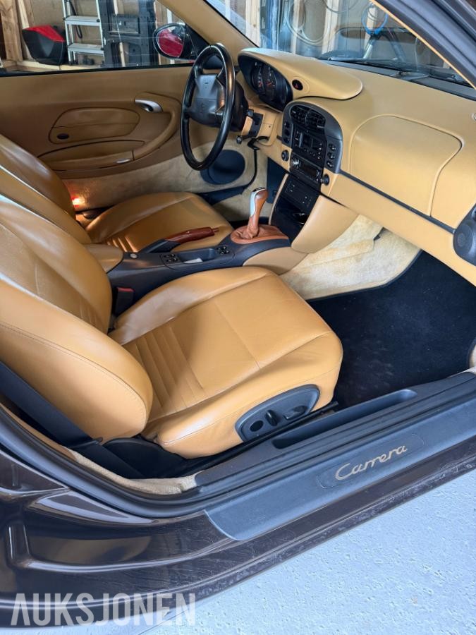 1999 Porsche 911 3.4 Cabriolet, Skinninteriør