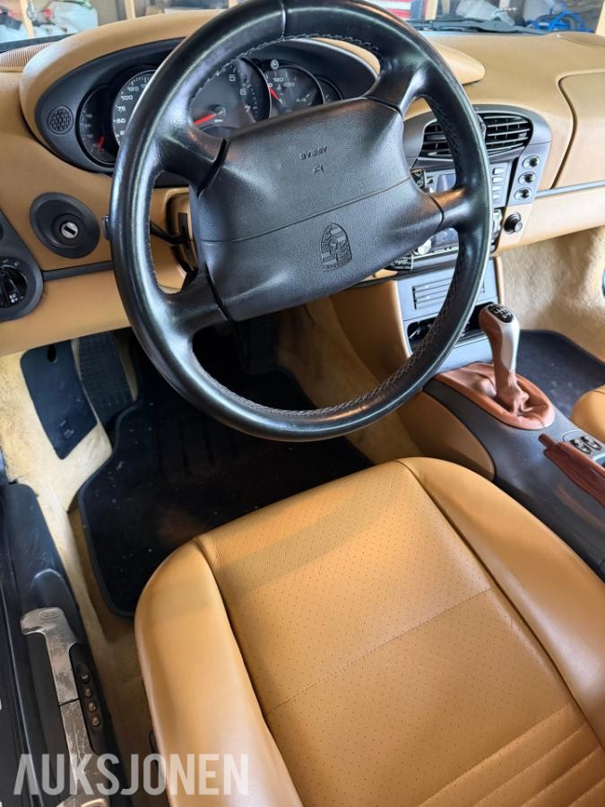 1999 Porsche 911 3.4 Cabriolet, Skinninteriør