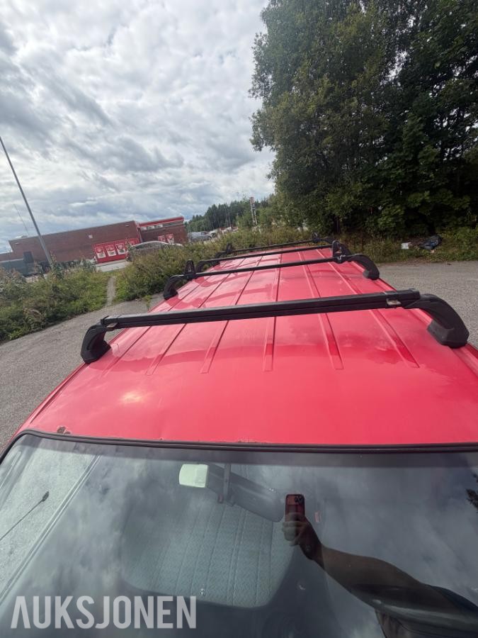 2000 Toyota HiAce, 2.4-90 D 4WD, 233000km