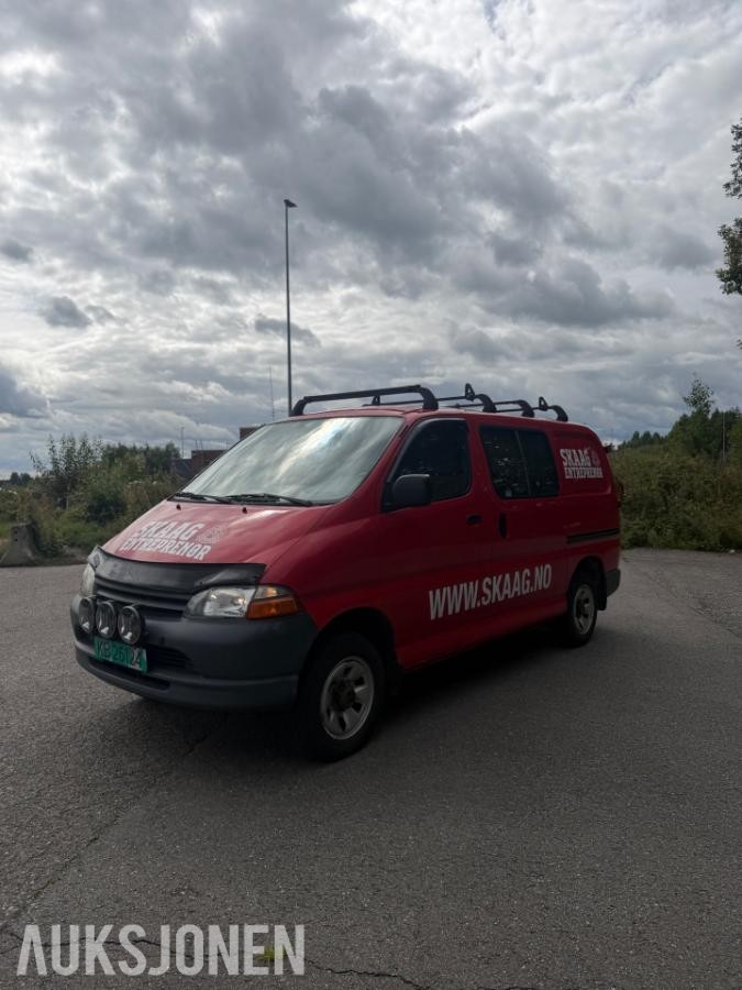 2000 Toyota HiAce, 2.4-90 D 4WD, 233000km