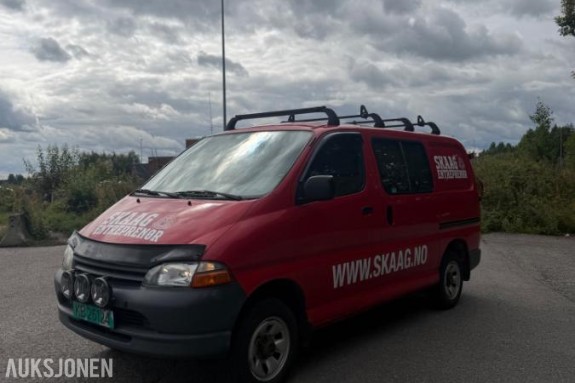 2000 Toyota HiAce, 2.4-90 D 4WD, 233000km