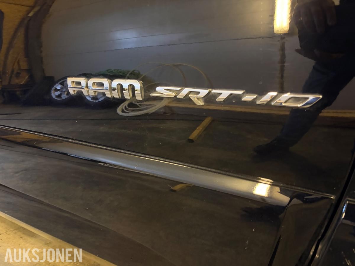 2005 Dodge RAM SRT-10 - 8.3-500 VIPER - 77600km