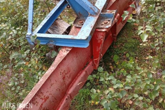 1979 Traktor skjær  til liten traktor  - ingen minstepris