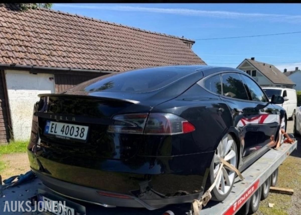 2014 Tesla Model S P85+ Luftfjæring, Skinninteriør, Reparasjonsobjekt