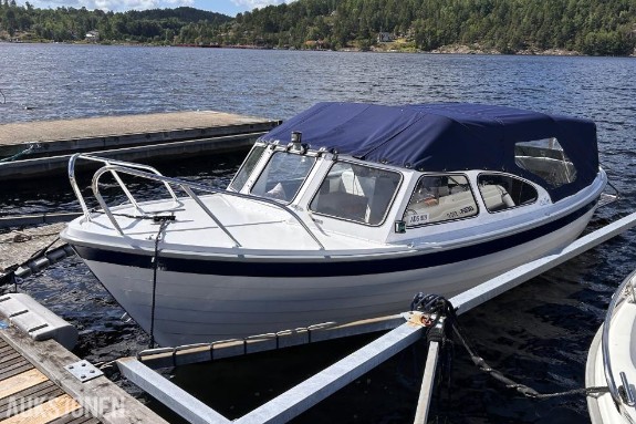 1978 Polar 20 med innenbords Volvo Penta D1 og registrert henger