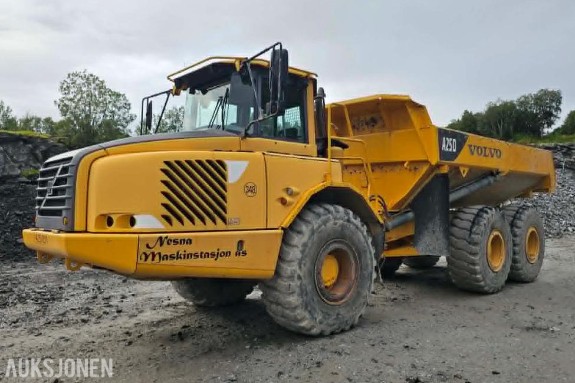 2004 Volvo A25D 6X6 8990t m/ sorte skilte