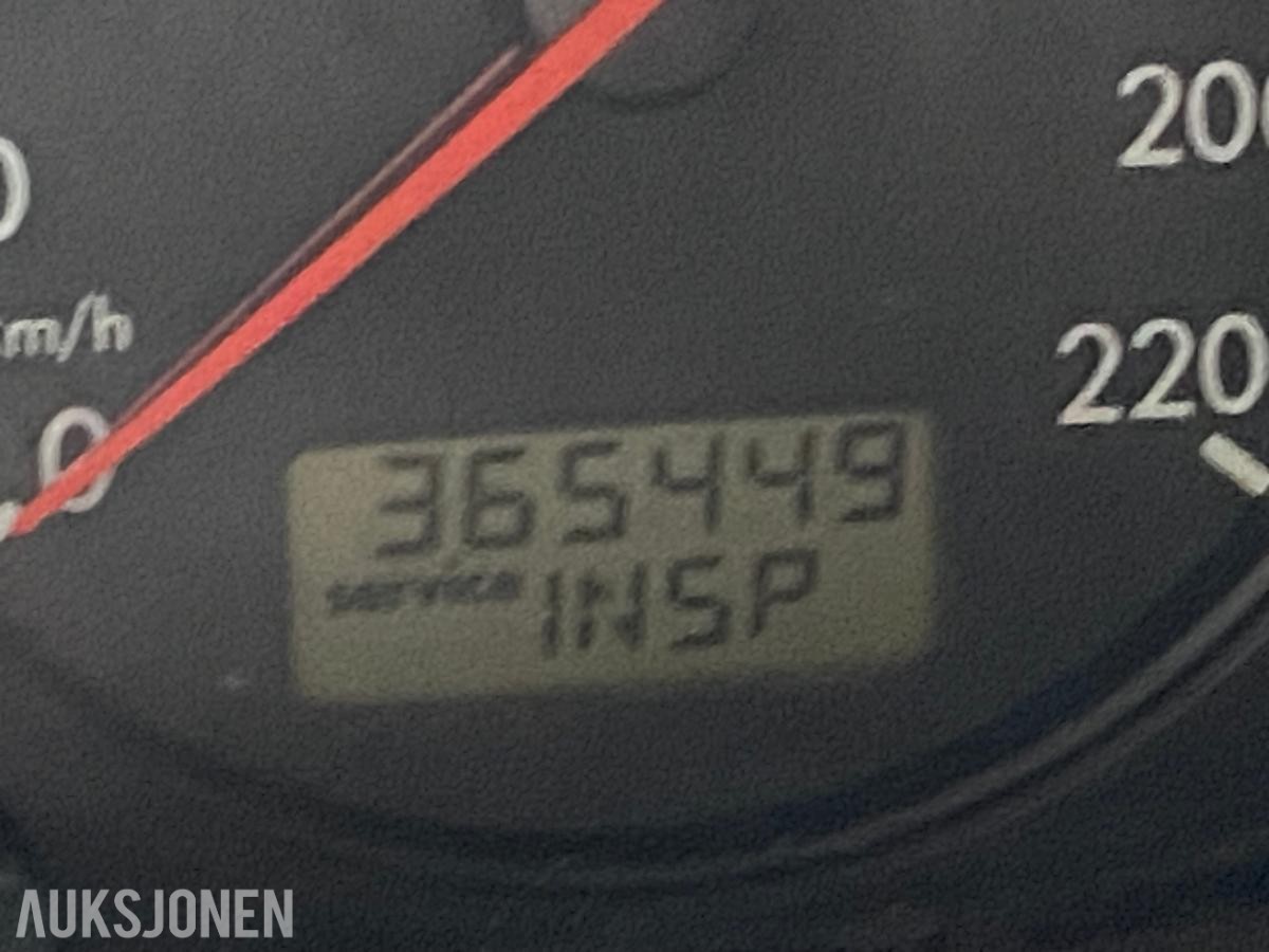 1999 Volkswagen Caravelle 2.5 TDI 102hk 4MOTION 7-seter Reparasjonsobjekt