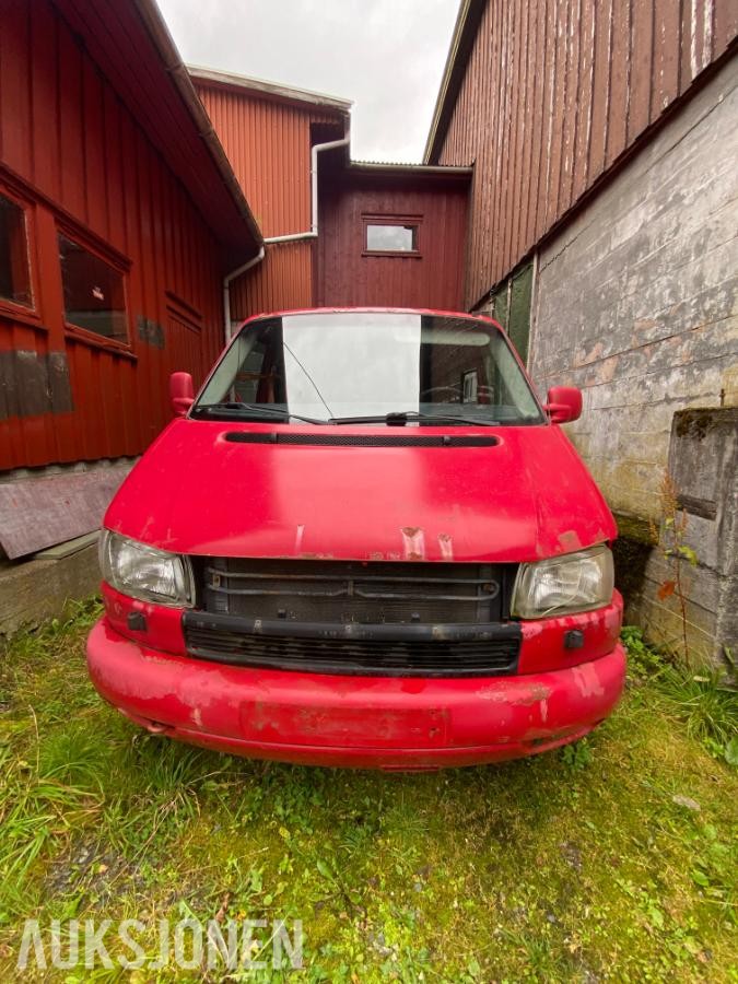 1999 Volkswagen Caravelle 2.5 TDI 102hk 4MOTION 7-seter Reparasjonsobjekt