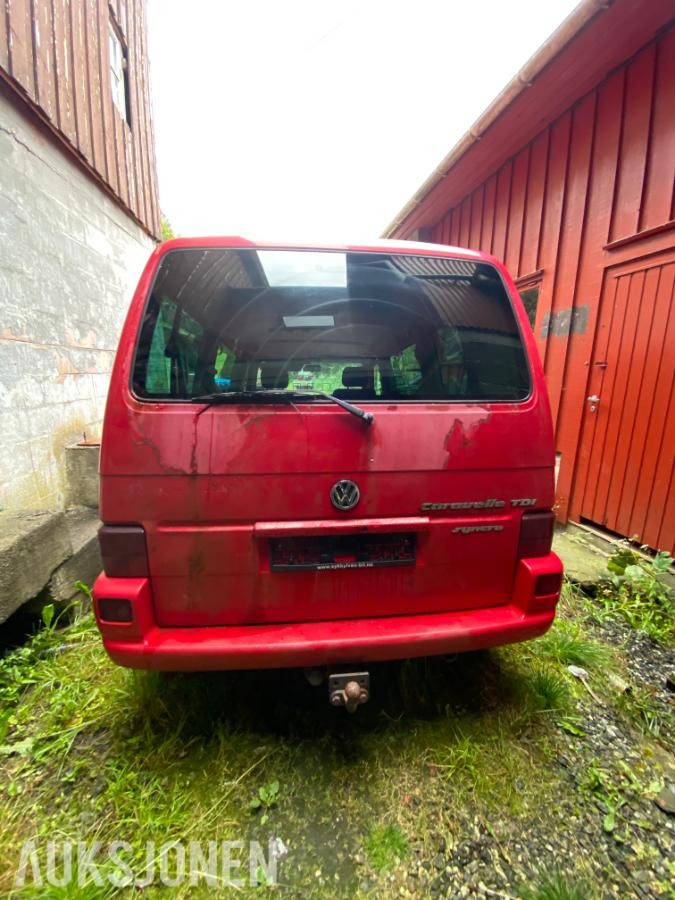 1999 Volkswagen Caravelle 2.5 TDI 102hk 4MOTION 7-seter Reparasjonsobjekt