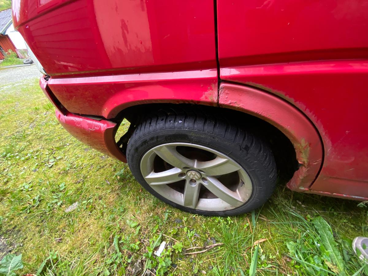 1999 Volkswagen Caravelle 2.5 TDI 102hk 4MOTION 7-seter Reparasjonsobjekt