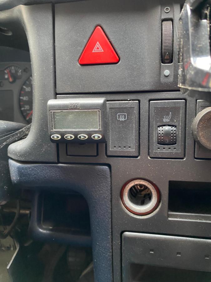 1999 Volkswagen Caravelle 2.5 TDI 102hk 4MOTION 7-seter Reparasjonsobjekt