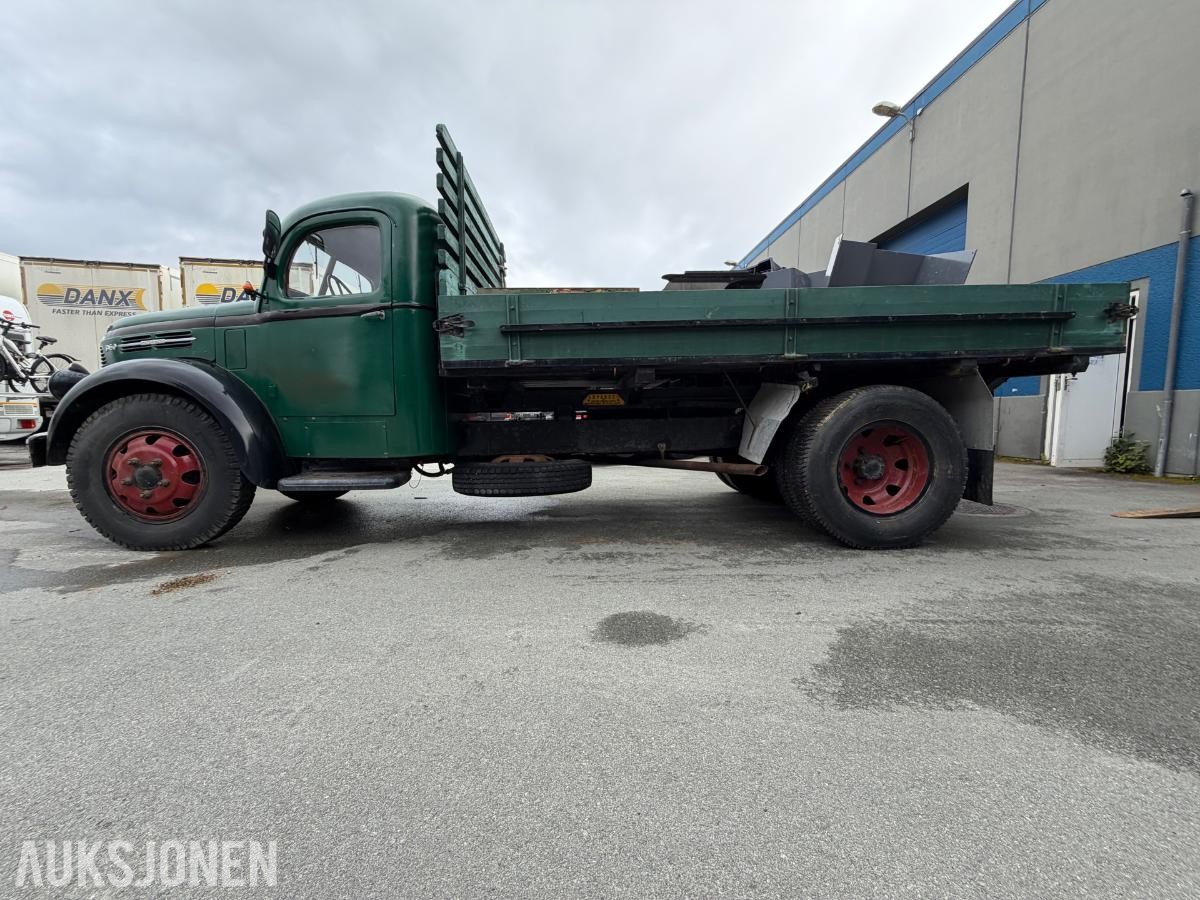 1946 Reo SPEED WAGON veteran lastebil