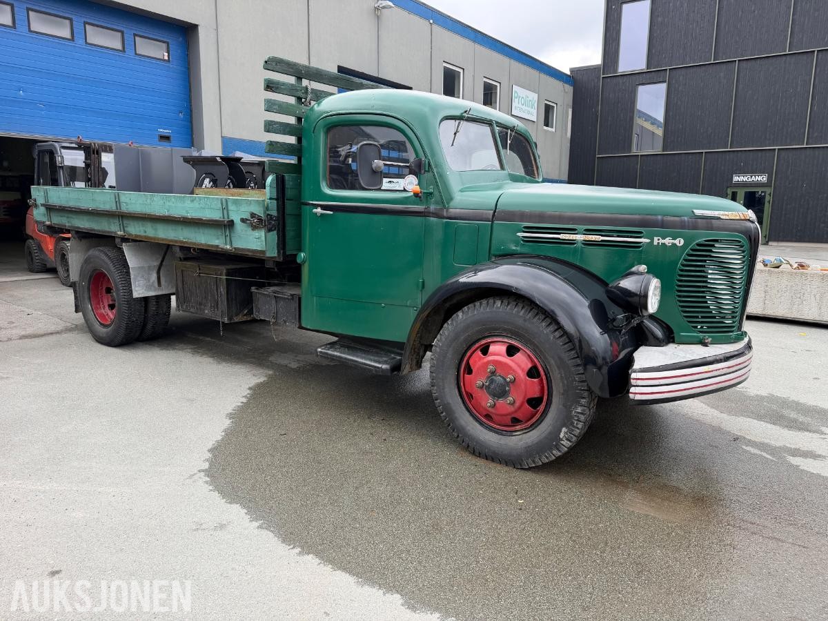 1946 Reo SPEED WAGON veteran lastebil