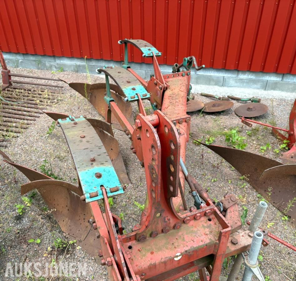 Kverneland 3 skjærs plog 14 "
