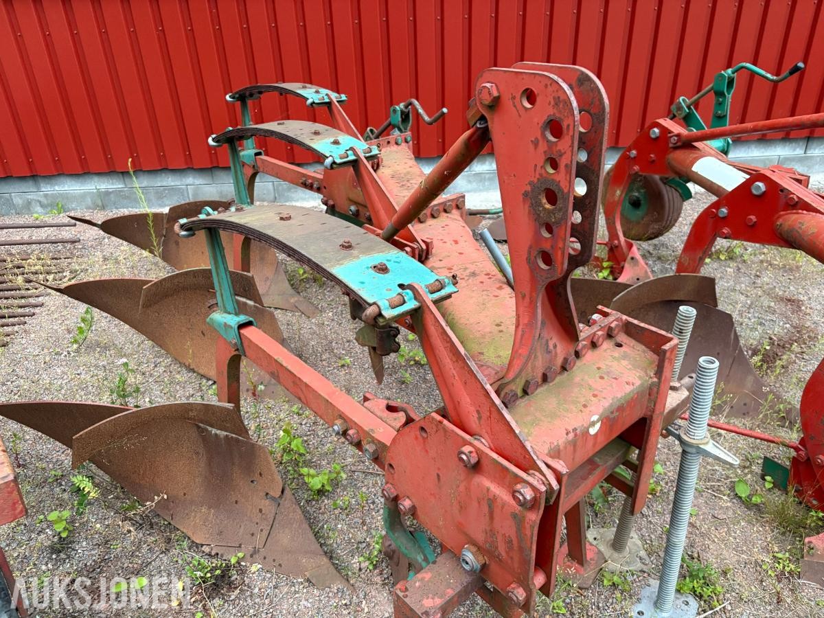 Kverneland 3 skjærs plog 14 "
