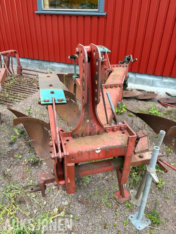 Kverneland 3 skjærs plog 14 "