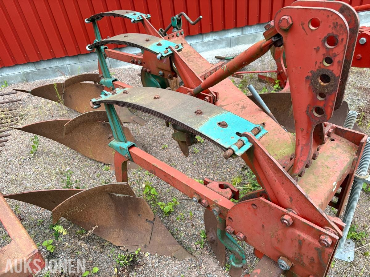 Kverneland 3 skjærs plog 14 "