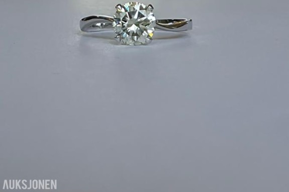 1.02CT ENSTENS DIAMANTRING I 14K GULL. HELT NATURLIG DIAMANT! TAKSTBREV OG SERTIFIKAT!