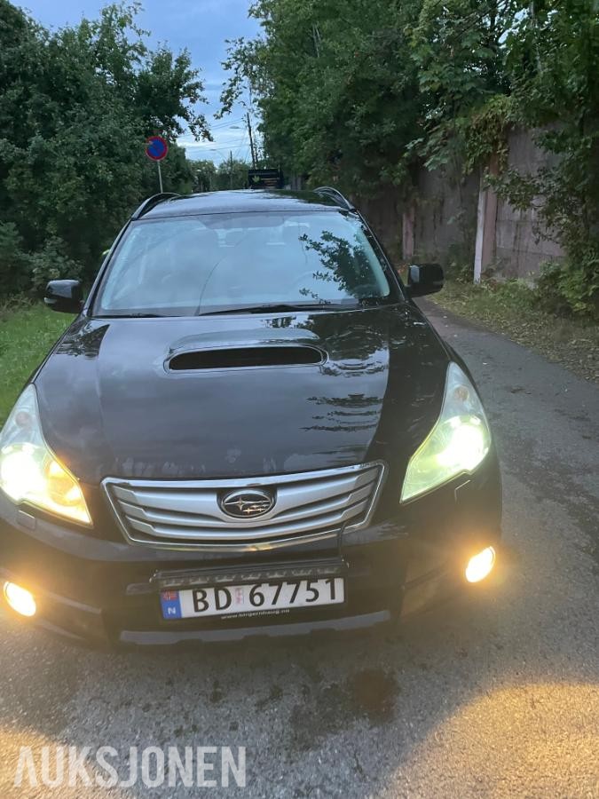 2010 Subaru Outback 2.0d topp utstyr