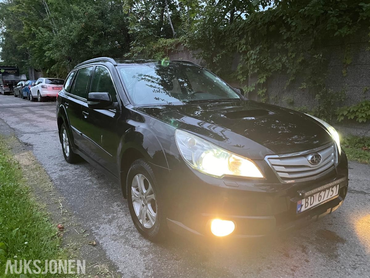 2010 Subaru Outback 2.0d topp utstyr
