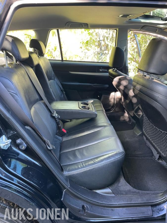 2010 Subaru Outback 2.0d topp utstyr