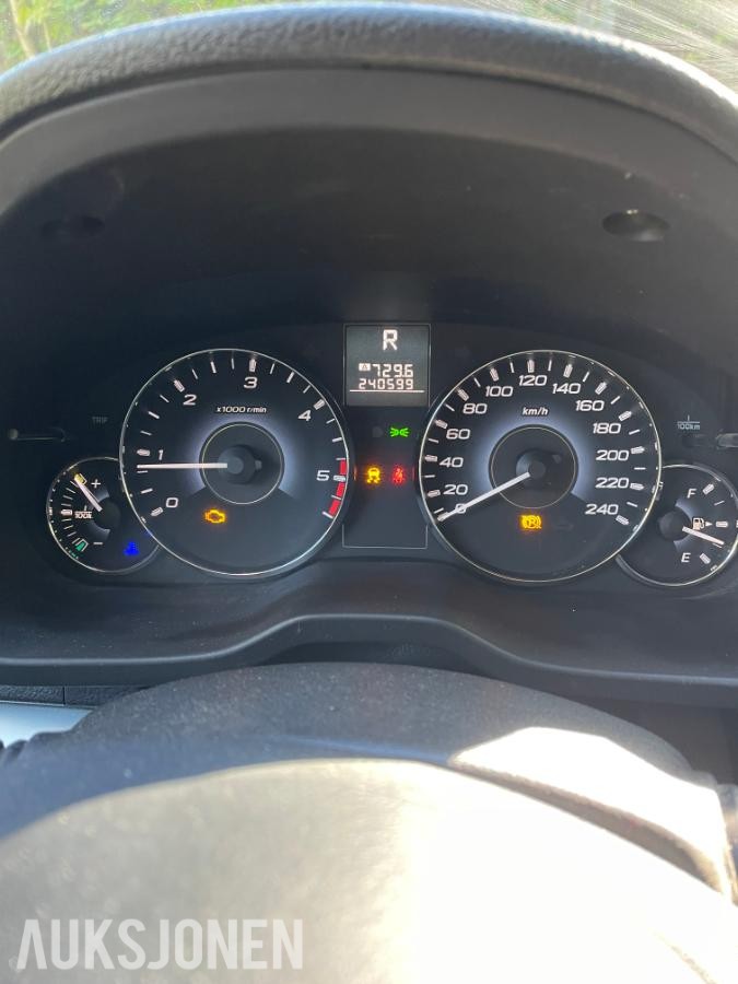 2010 Subaru Outback 2.0d topp utstyr