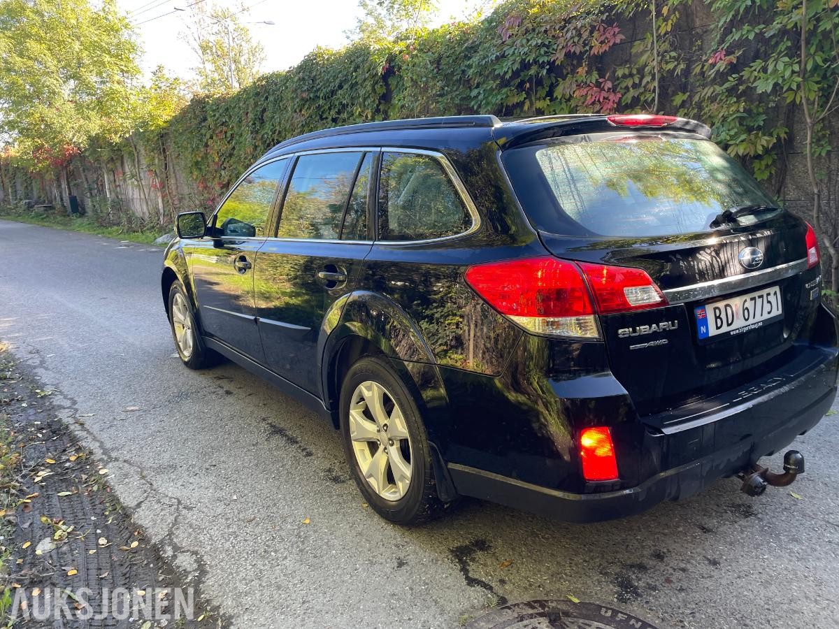 2010 Subaru Outback 2.0d topp utstyr