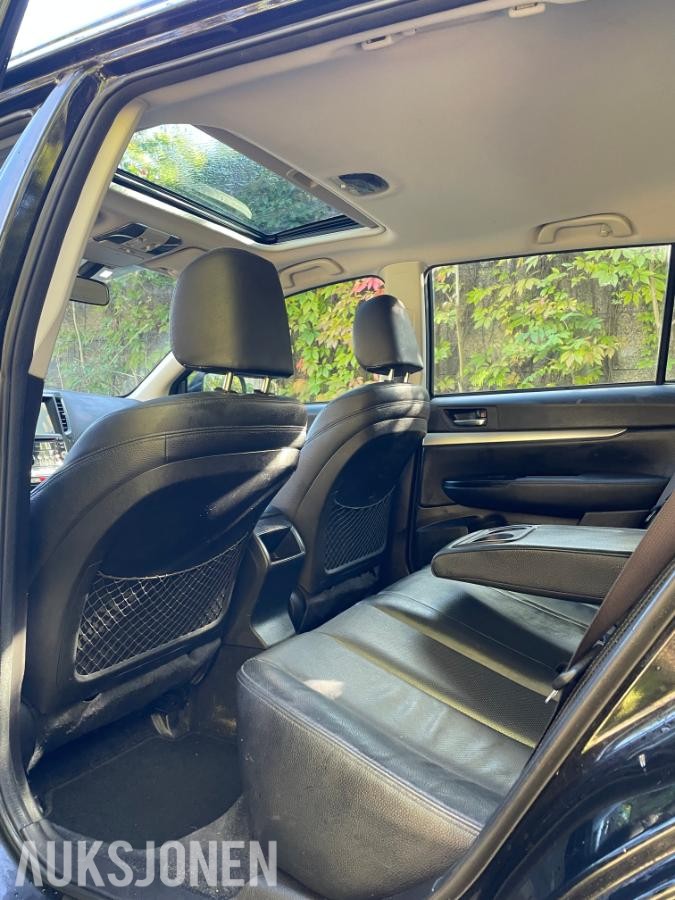 2010 Subaru Outback 2.0d topp utstyr