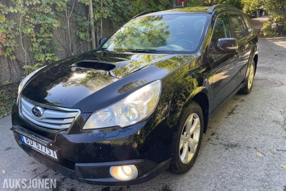 2010 Subaru Outback 2.0d topp utstyr