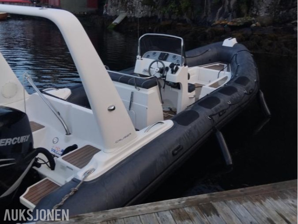 2010 25 fots Valiant 750 med Mercury 250HK