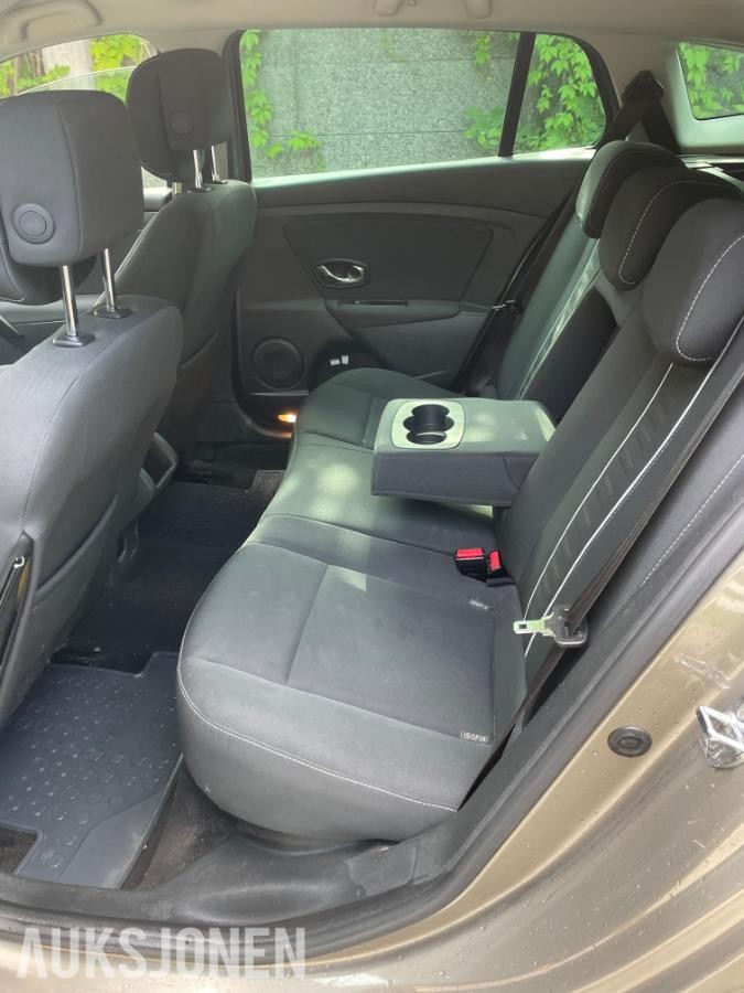2014 Renault MEGANE 1.5-110 lav km 92.000 km - Rep objekt